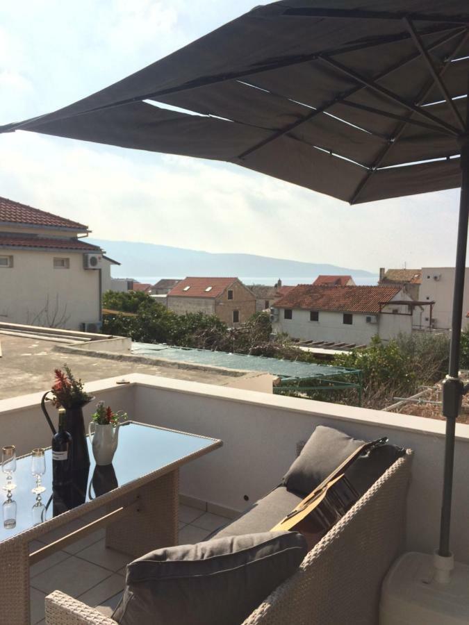 Apartment Marina Komiza Bagian luar foto