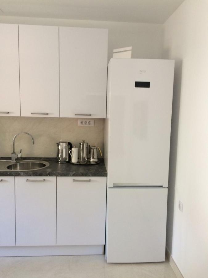 Apartment Marina Komiza Bagian luar foto